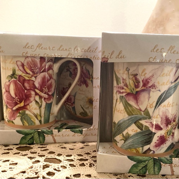 Cups with Lid. Beautiful - Picture 4 of 8